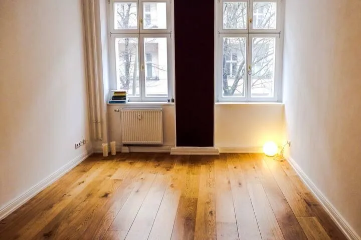 3-Zimmer-Wohnung Nähe Boxhagener Platz mit 2 Balkonen — photo 1